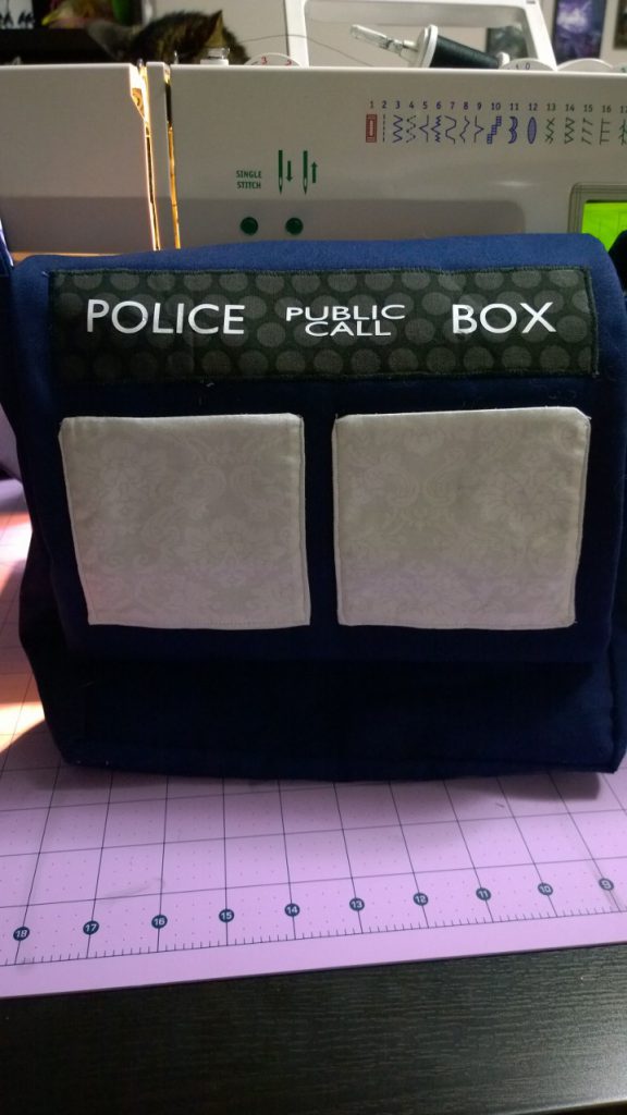 NerdCrafting - TARDIS purse